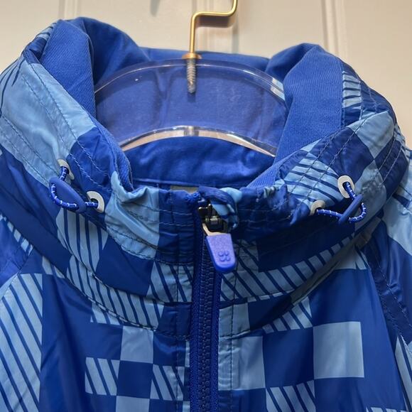NWT $168 Sweaty Betty Pack Away Jacket Blue S M Hiking Camping Raincoats - Picture 9 of 16